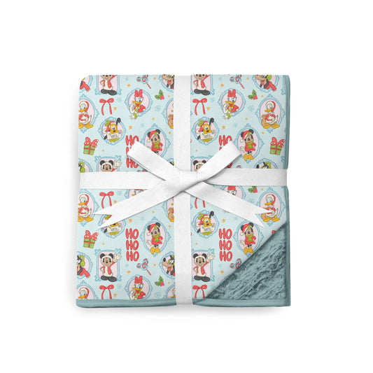 Festive Friends Cozy Plush Blanket **PreOrder**